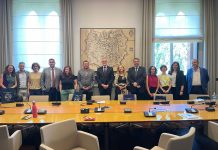 Coordenador de Pós-Graduação da FCF participa de delegação da Unicamp na Itália